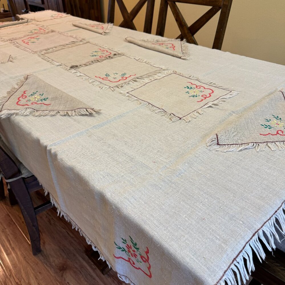 Vintage 50- 60s Handmade Table Cloth + 12 Napkins Embroidered Sackcloth Cottage